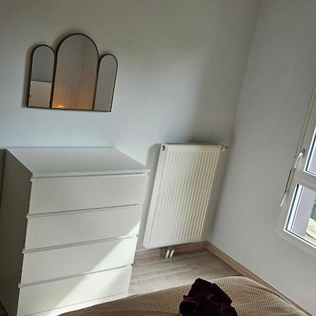 Appartement 2 Chambres Avec Terrasse Et Garage Saint-Andre-lez-Lille Exteriér fotografie